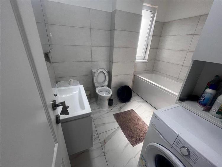 Apartament cu 2 camere decomandat, mobilat în Lunca Cetățuii