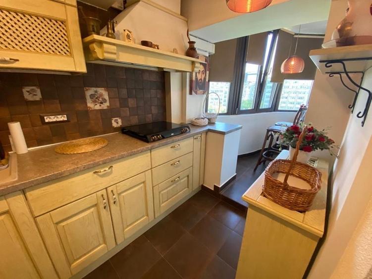 Apartament cu 2 camere decomandat, mobilat în Unirii