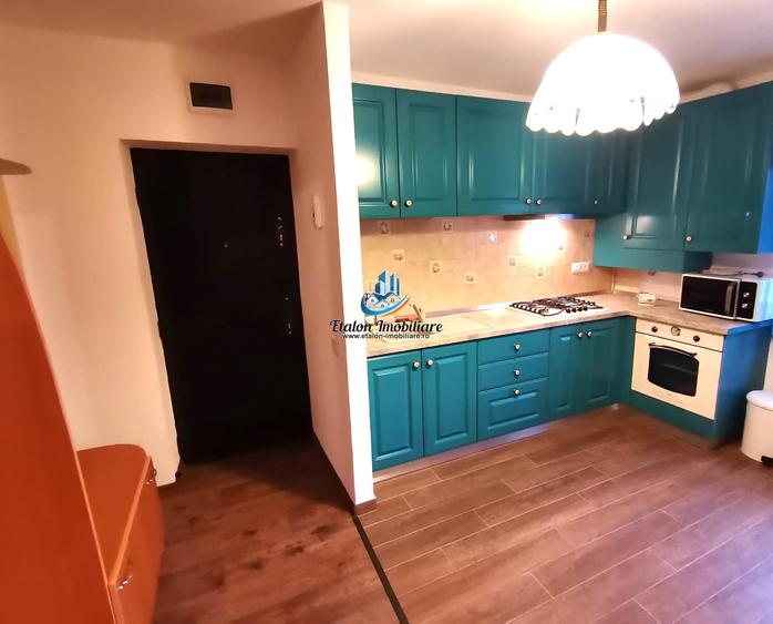 Apartament cu 2 camere decomandat în Precista