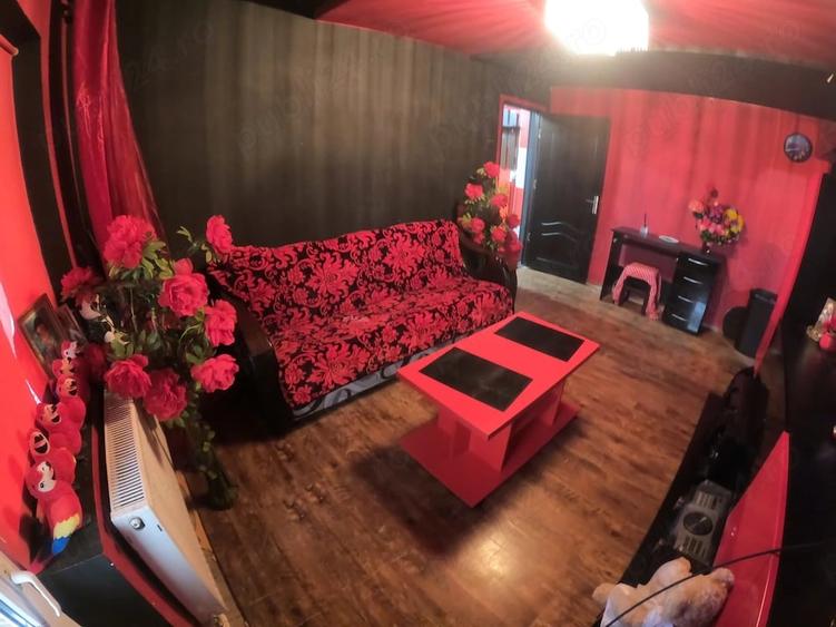 Apartament cu 2 camere nedecomandat în Central