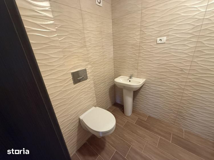 Apartament cu 3 camere semidecomandat în Nord