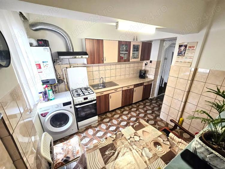 Apartament cu 3 camere în Micro 15