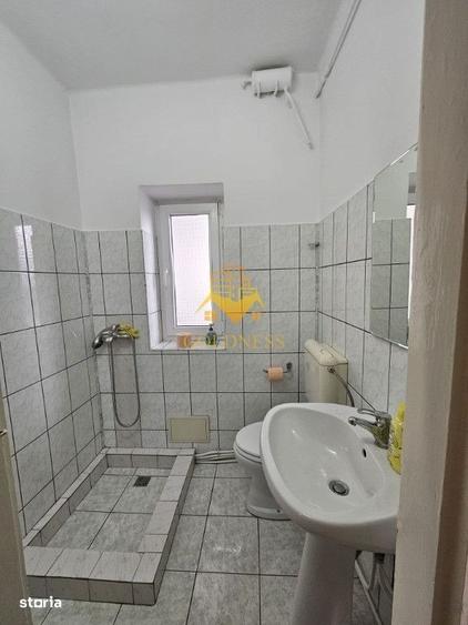 Apartament cu 2 camere semidecomandat în Ultracentral