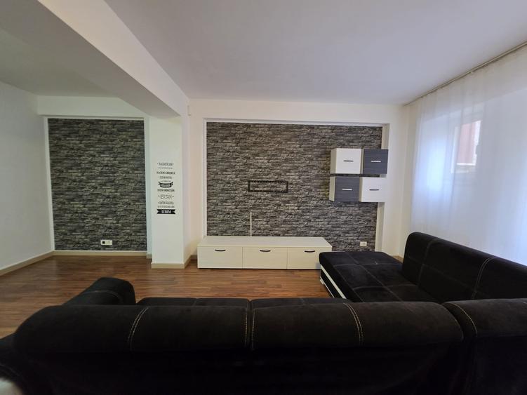 Apartament cu 2 camere semidecomandat în Tomis Nord