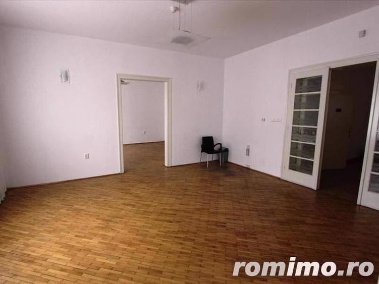 Spațiu comercial, de 642 mp, în Central
