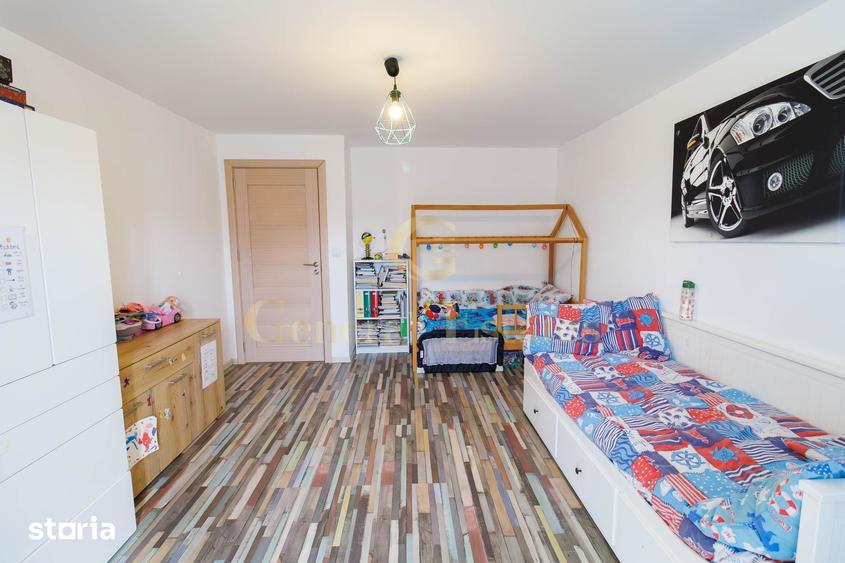 Casă cu 4 camere cu Teren 550 Mp în Bod