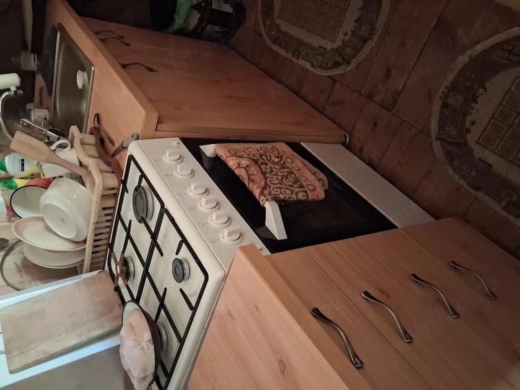 Casă cu 2 camere cu Teren 250 Mp în Reci