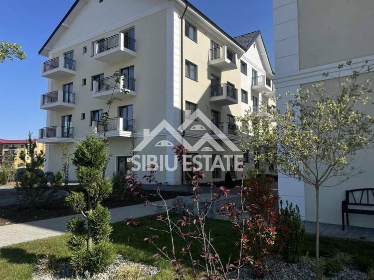 Apartament cu 3 camere decomandat în Șelimbăr — fotografia 2