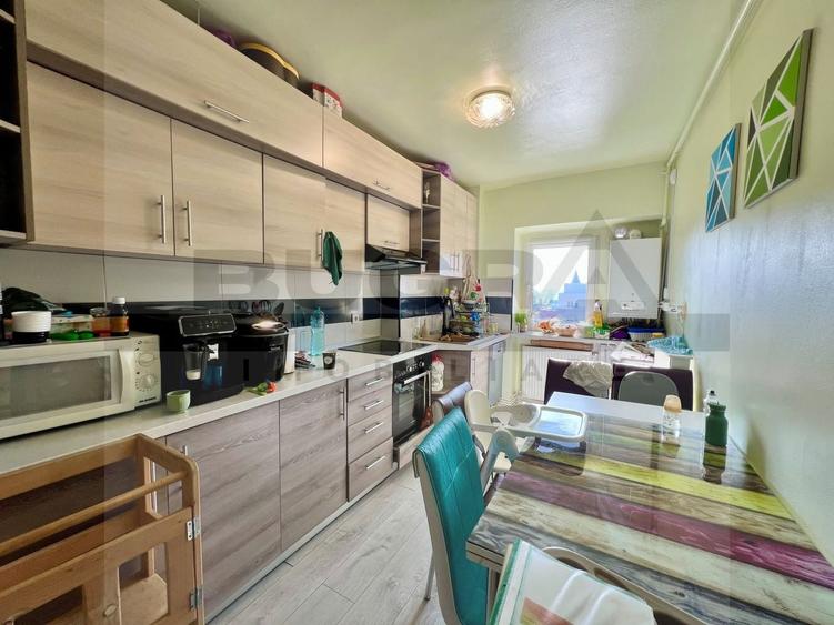 Apartament cu 3 camere decomandat în Mărăști