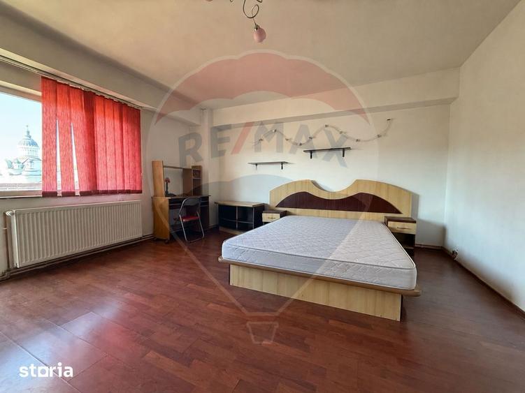 Apartament cu 2 camere decomandat în Plopilor