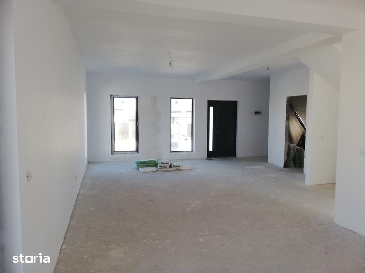 Pantelimon Ilfov,p+1,5 camere 3 bai ,285mp proprietate,asfalt aproape - 5