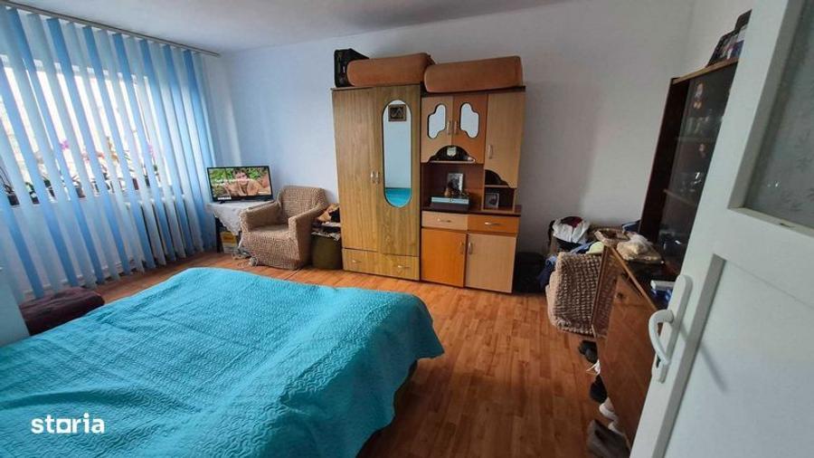 Garsonieră decomandată în Central