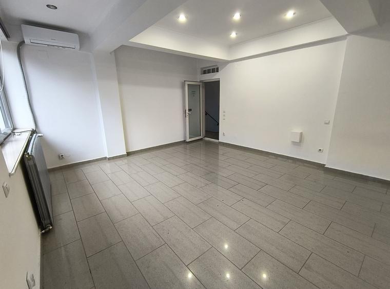 Birou, de 190 mp, în P-ța Romană
