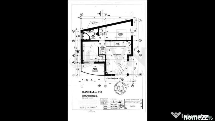 Casă cu 10 camere cu Teren 600 Mp în Vatra Luminoasă