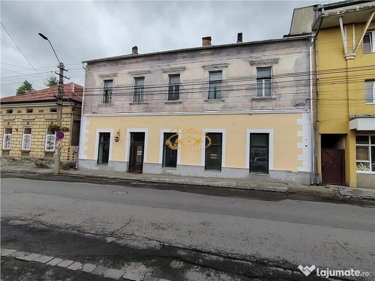 Spațiu comercial, de 72 mp, în Central