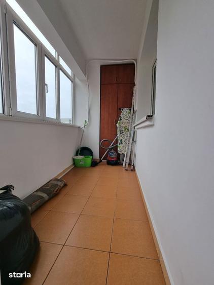Apartament cu 4 camere decomandat în Matei Voievod