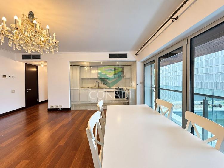 Apartament cu 3 camere semidecomandat în Arcul de Triumf