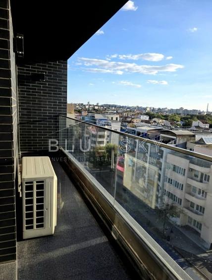 Apartament cu 3 camere decomandat, mobilat în Delfinariu