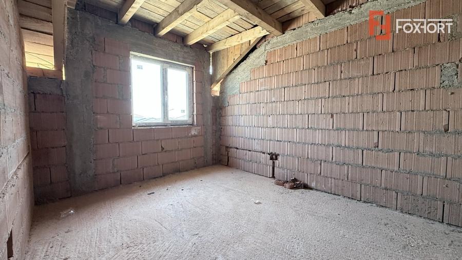Duplex cu 4 camere cu Canalizare în Moșnița Nouă