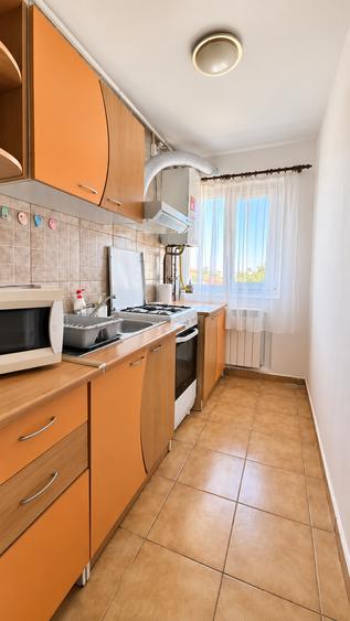 Apartament cu 3 camere semidecomandat în Olimpia-Stadion