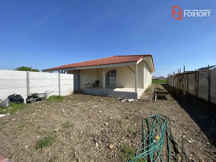 Casă cu 3 camere cu Teren 350 Mp în Remetea Mare