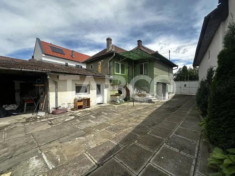 Casă cu 5 camere cu Teren 361 Mp în Gușterița
