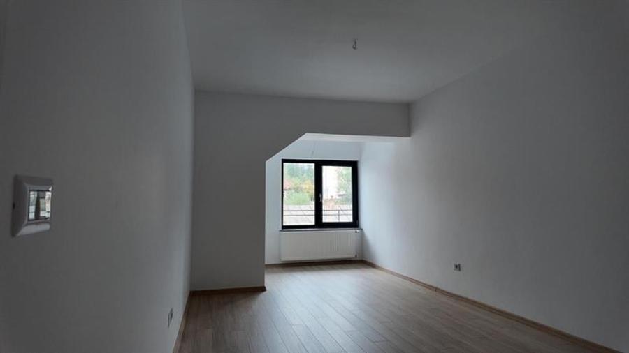 Apartament cu 2 camere decomandat în Sud