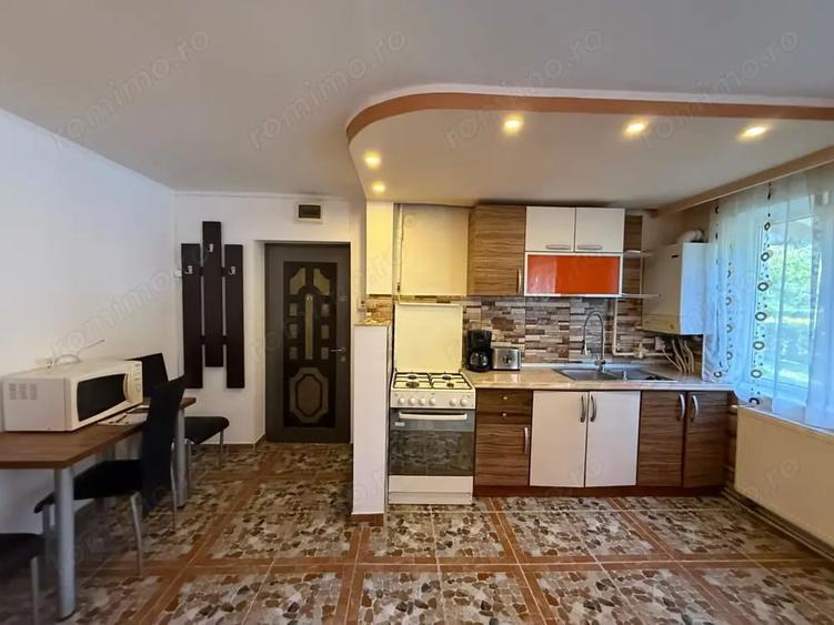 Apartament cu 3 camere decomandat în Gojdu