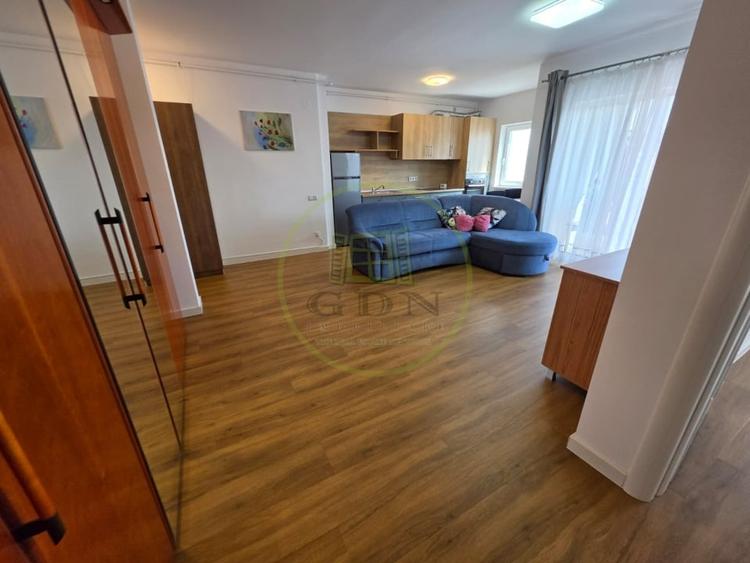 Apartament cu 2 camere semidecomandat, mobilat în Turnișor