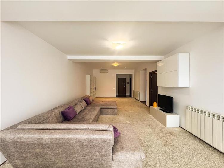 Apartament cu 3 camere decomandat, mobilat în Herăstrău