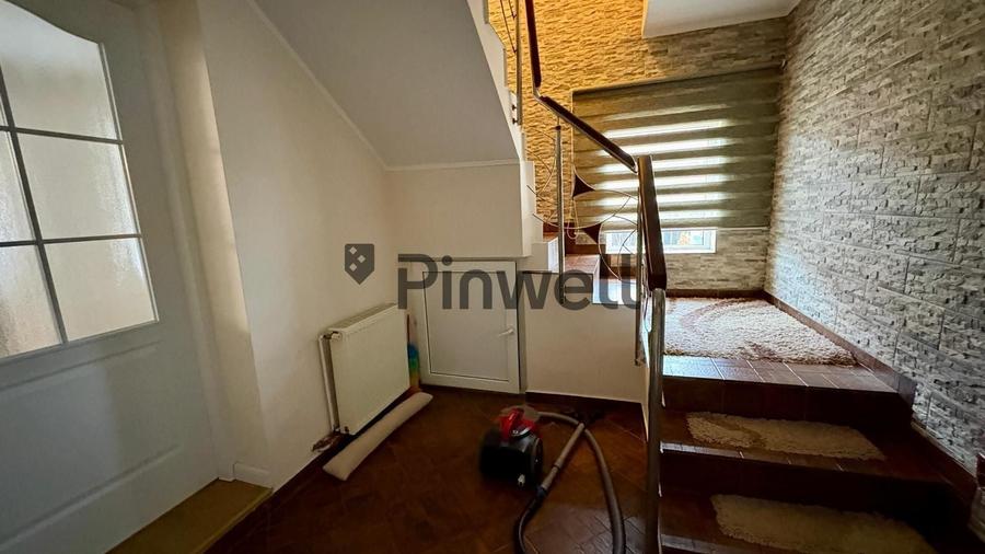 Casă individuală cu 4 camere cu Canalizare în Corbeanca