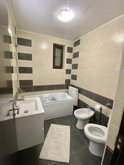 Apartament cu 2 camere decomandat în Craiter