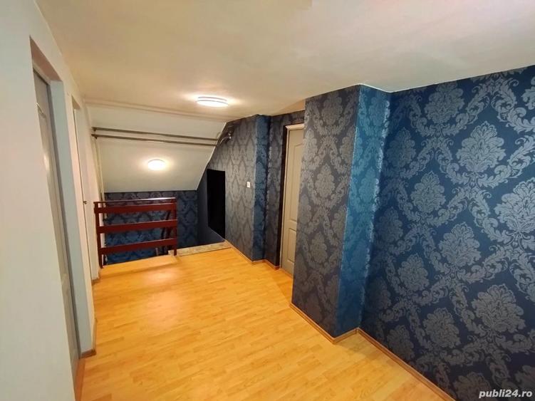 Casă cu 5 camere cu Teren 700 Mp în Turnu