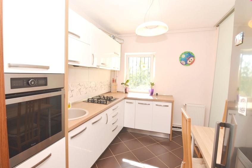Apartament cu 3 camere decomandat în Brâncoveanu