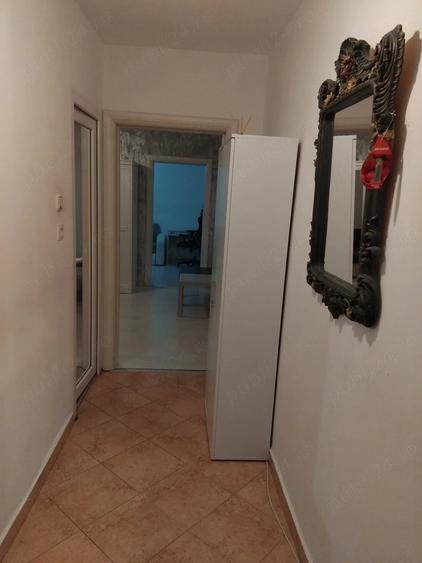 Apartament cu 2 camere decomandat în Derna