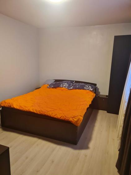 Apartament cu 2 camere decomandat în Bariera Vâlcii