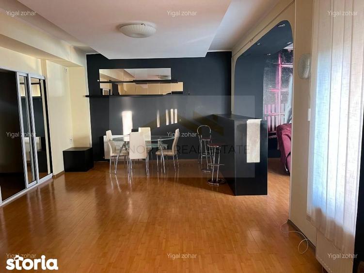 Apartament cu 4 camere decomandat, mobilat în Centrul Civic