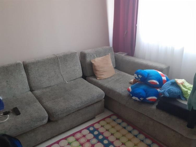 Apartament cu 3 camere semidecomandat în Muncii