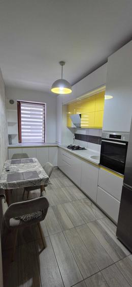 Apartament cu 2 camere decomandat în Metalurgiei