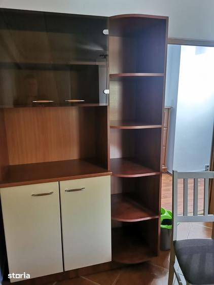 Apartament cu 4 camere decomandat în Exterior Vest