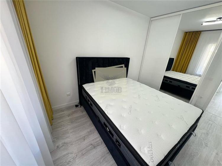 Apartament cu 3 camere semidecomandat în Exterior Est