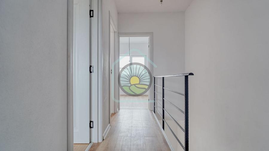 Duplex cu 4 camere cu Canalizare în Sânpetru