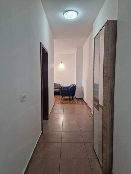Apartament cu 3 camere decomandat, mobilat în Mărășești