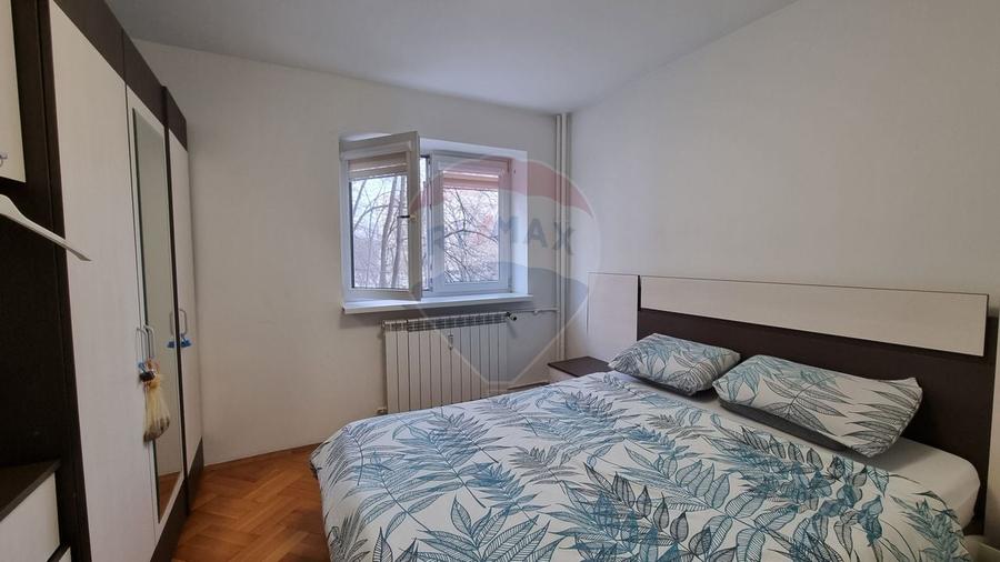 Apartament cu 2 camere semidecomandat, mobilat în Timișoara