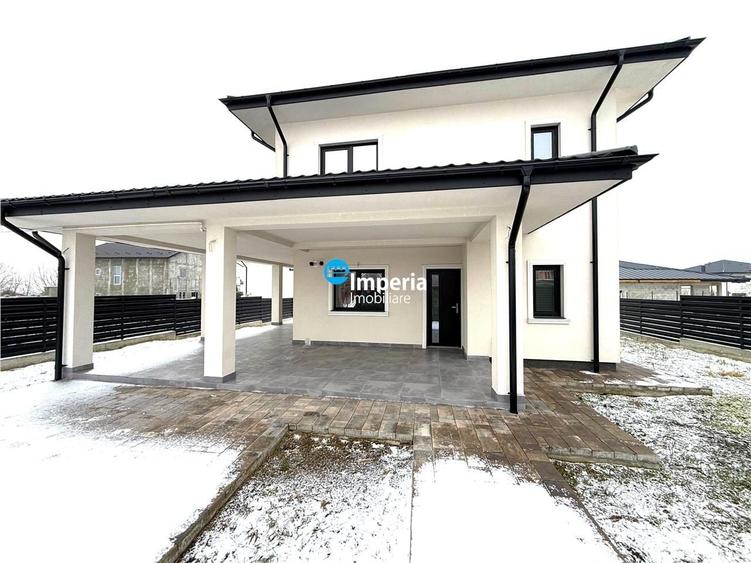 Casă cu 4 camere cu Teren 500 Mp în Valea Adâncă