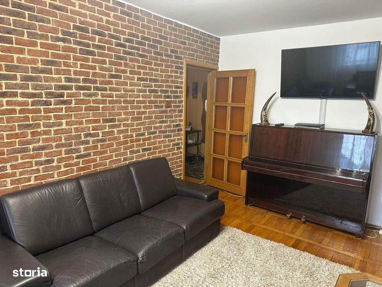 Apartament cu 3 camere decomandat în Mircea Vodă