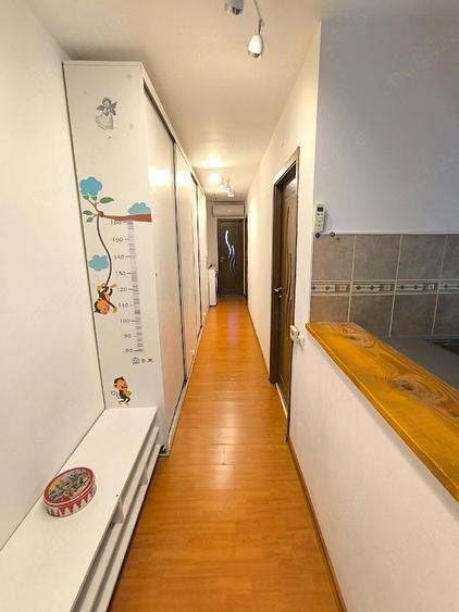 Apartament cu 3 camere decomandat în Aradului