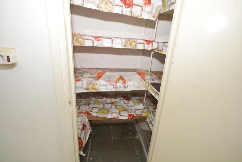 Apartament cu 3 camere decomandat în Giurgiului