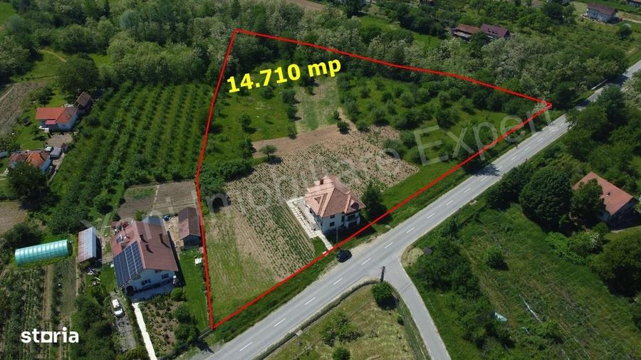 Casă cu 4 camere în Bujoreni