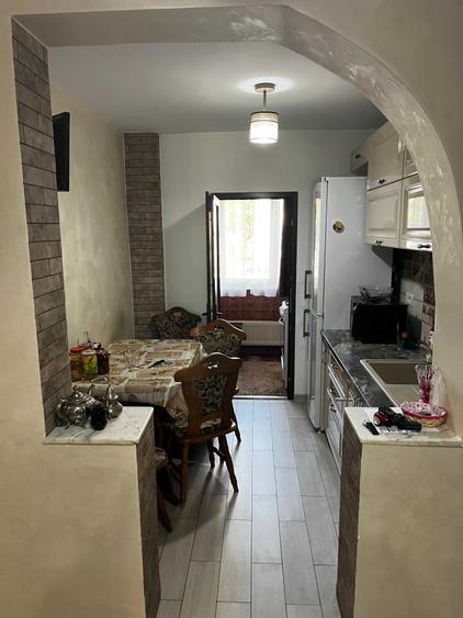 Apartament cu 2 camere decomandat în Smeura